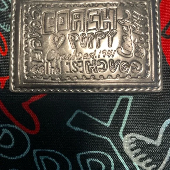 Coach Poppy C Glam Graffiti Hearts Shoulder Bag EUC - Picture 8 of 9